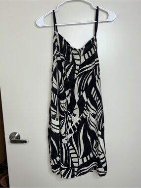 Tahari Linen Black & White Abstract Print Mini Dress Cover up Vacation
